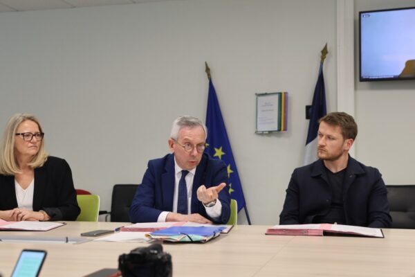 Signature d'une convention de partenariat entre notre Présidente Christine MEYER-FORRLER, Yves Séguy Préfet de Meurthe-et-Moselle et Loïc Vautrin directeur général de Lorr’up